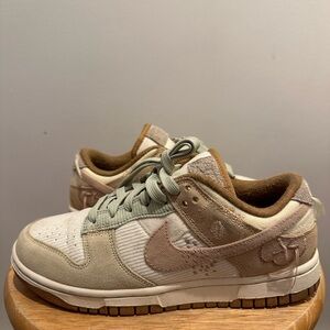 Nike Dunk Low- On the Bright side. Size 6.5 womens
